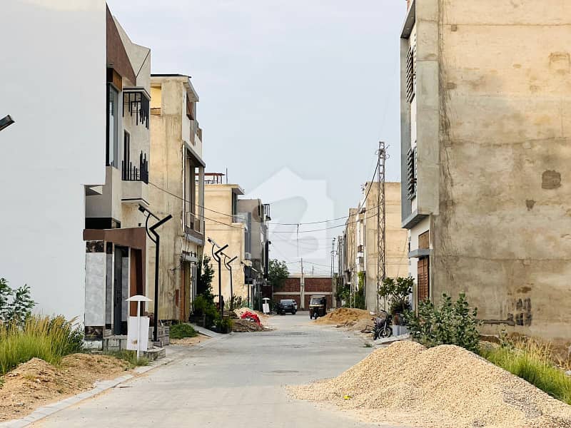 400 Sq. Yd. Residential Plot in Palm Enclave in Palm Enclave, Hyderabad Bypass