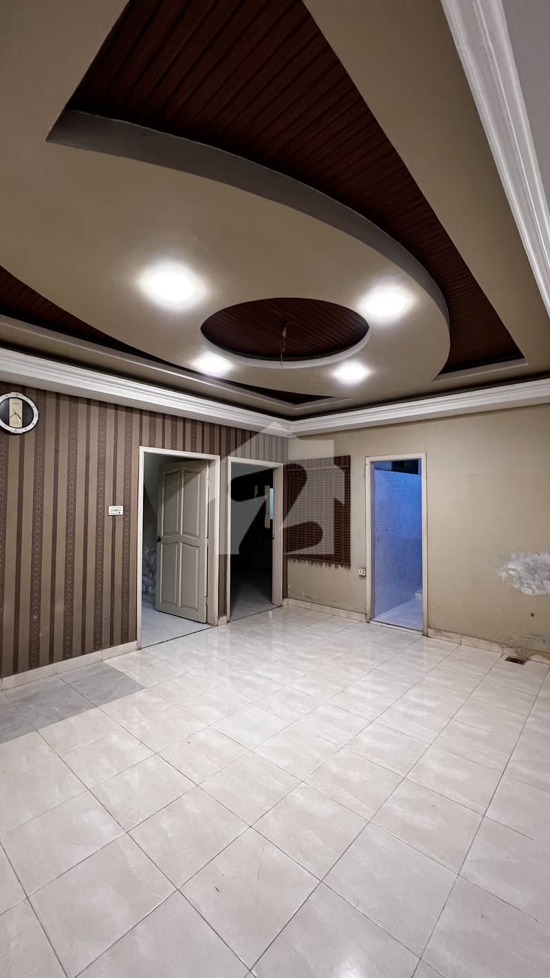 3-Bedroom Apartment in Latifabad Unit 9 in Latifabad Unit 9, Latifabad
